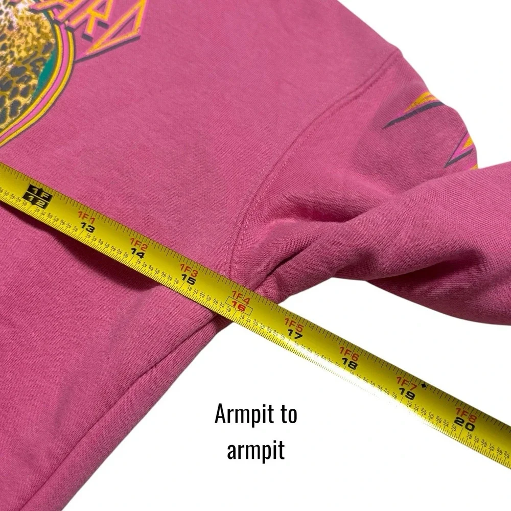 NWOT Def Leppard‎ Pink Hoodie Tour Dates Rocker Comfort Novelty Girl's M